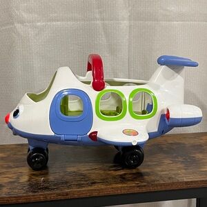 Fisher-Price Little People 2005 Lil Movers Airplane